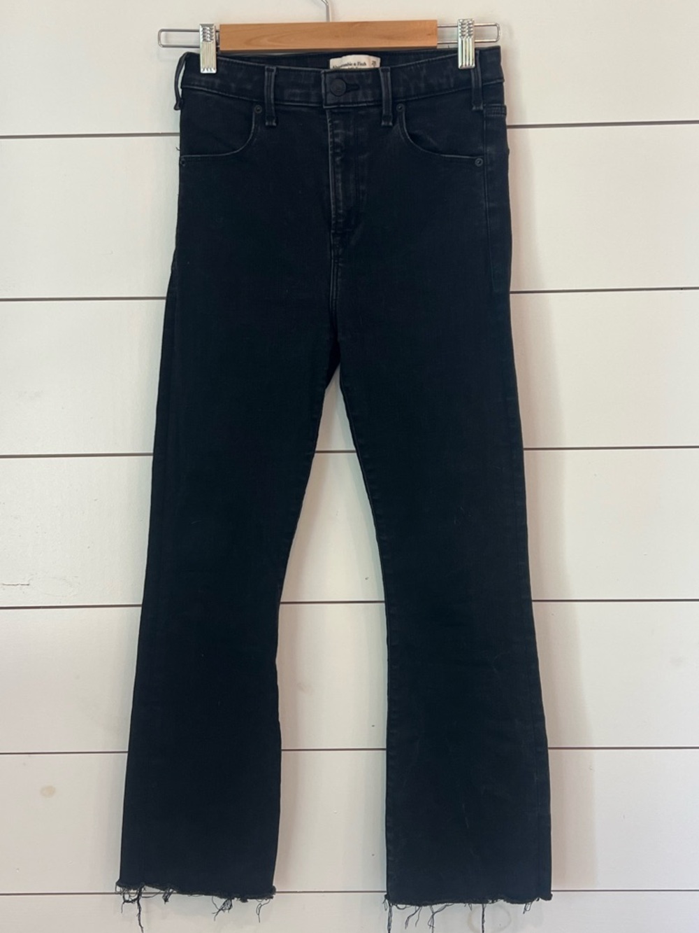 Abercrombie & Fitch Black High-Rise Ankle Flare Jeans‎